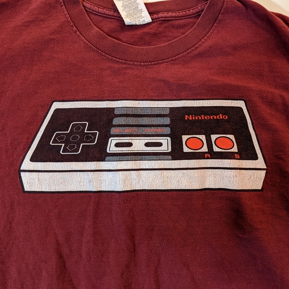 Jerzees Nintendo NES Controller T Shirt Maroon Men's Size XL - Picture 2 of 5